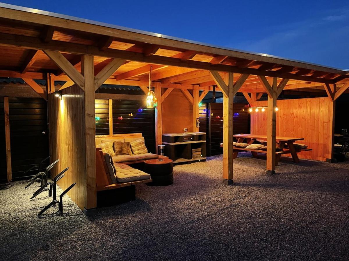 Beach House 9 ชาเรินไดค์ ภายนอก รูปภาพ
